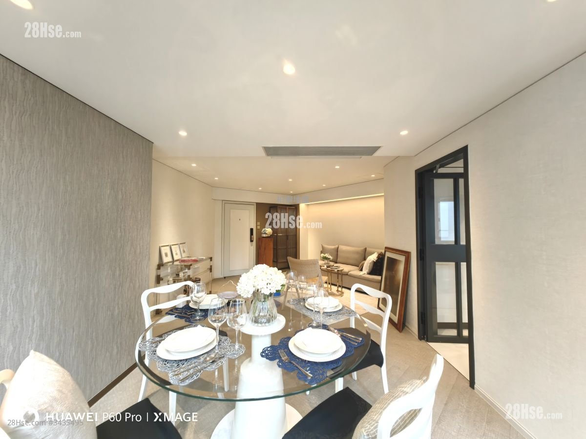The Hayworth Rental 3 Bedrooms , 2 Bathrooms 875 ft²
