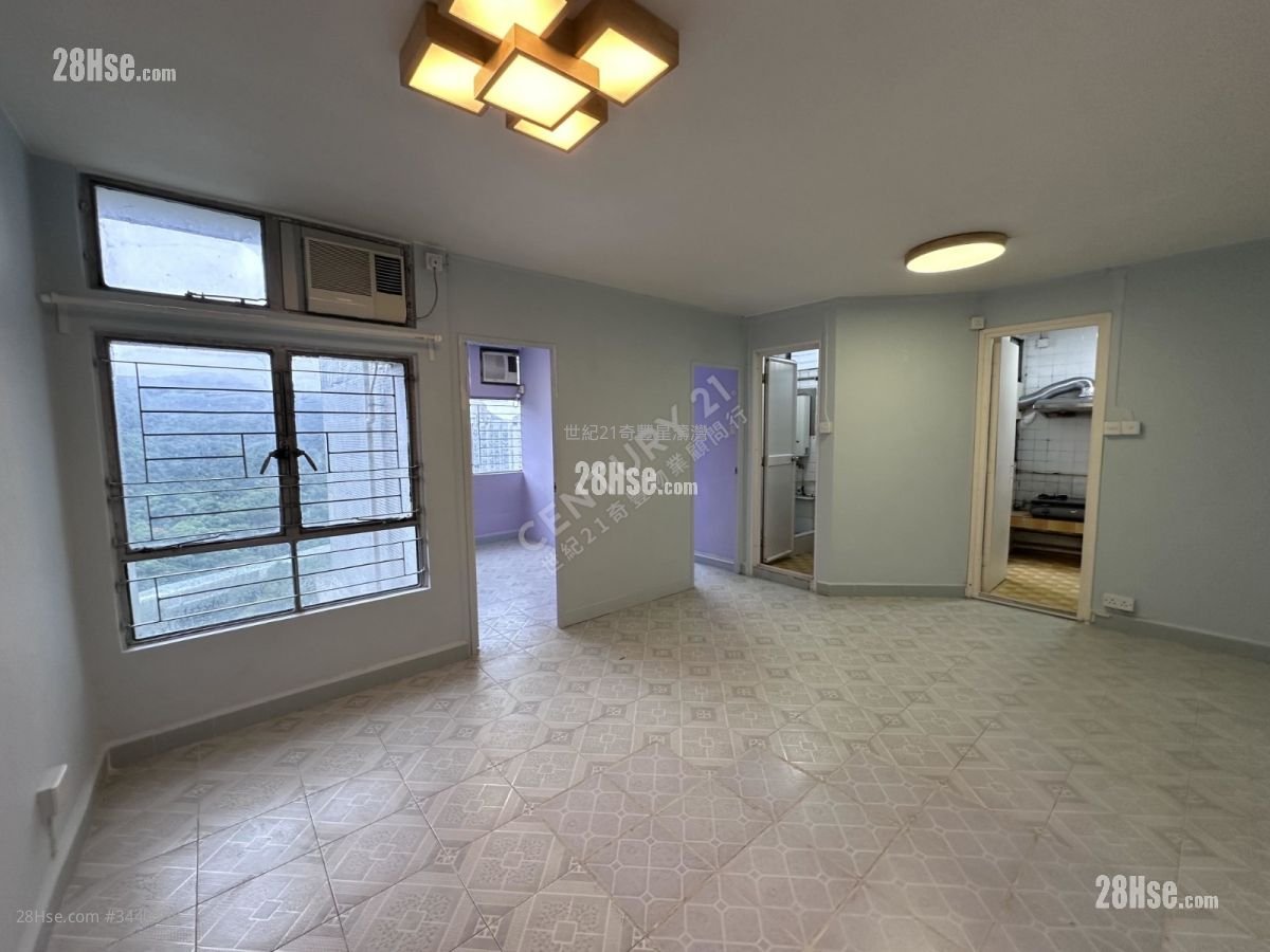 Yiu On Estate Sell 2 Bedrooms 443 ft²