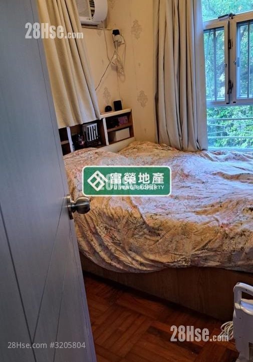 Prince Centre Sell 3 Bedrooms , 1 Bathroom 532 ft²
