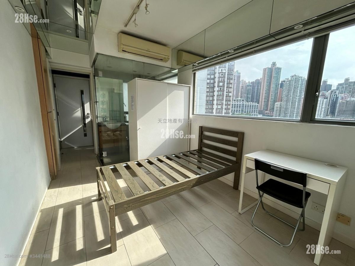 Urbana 38 Sell Studio , 1 Bathroom 216 ft²