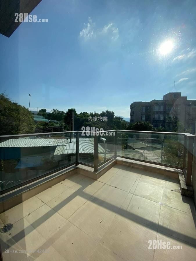 The Woodsville Rental 5+ Bedrooms , 5+ Bathrooms 3,794 ft²