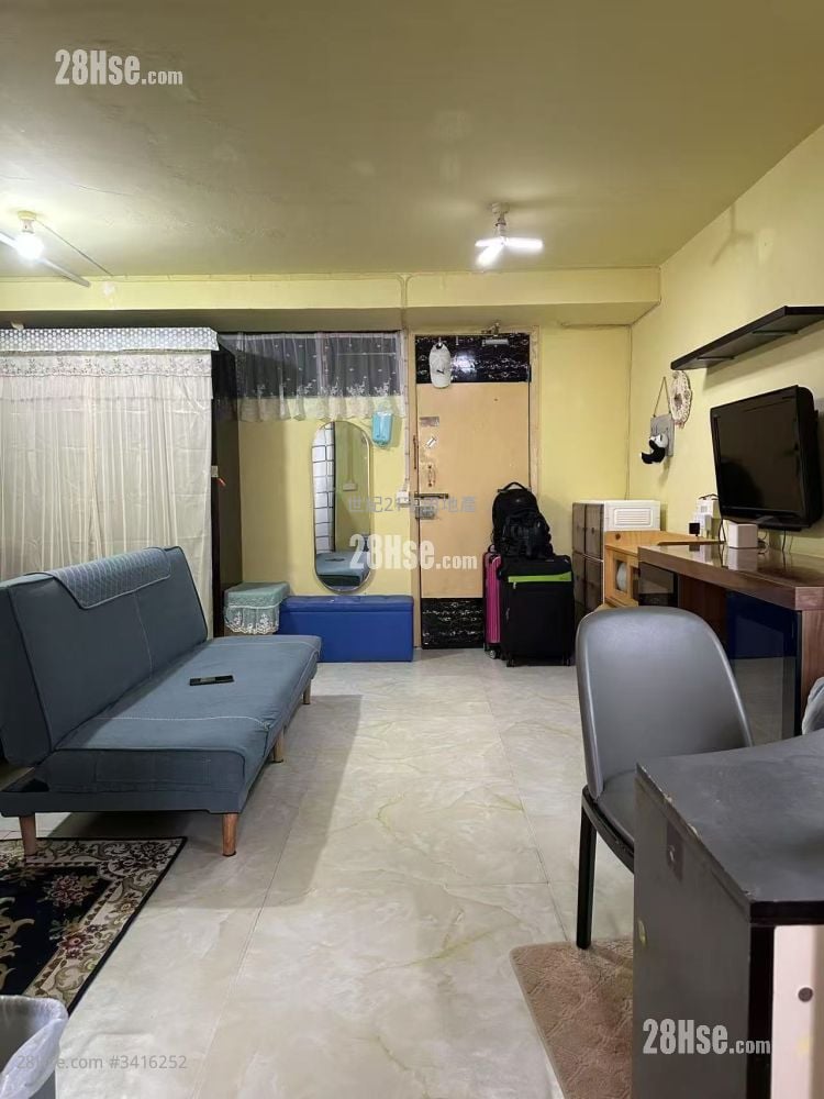 Tai Wo Estate Sell 349 ft²
