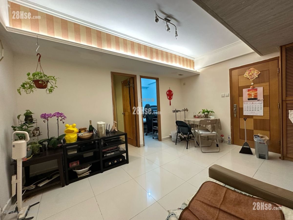 Johnson Mansion Sell 2 Bedrooms , 1 Bathroom 460 ft²