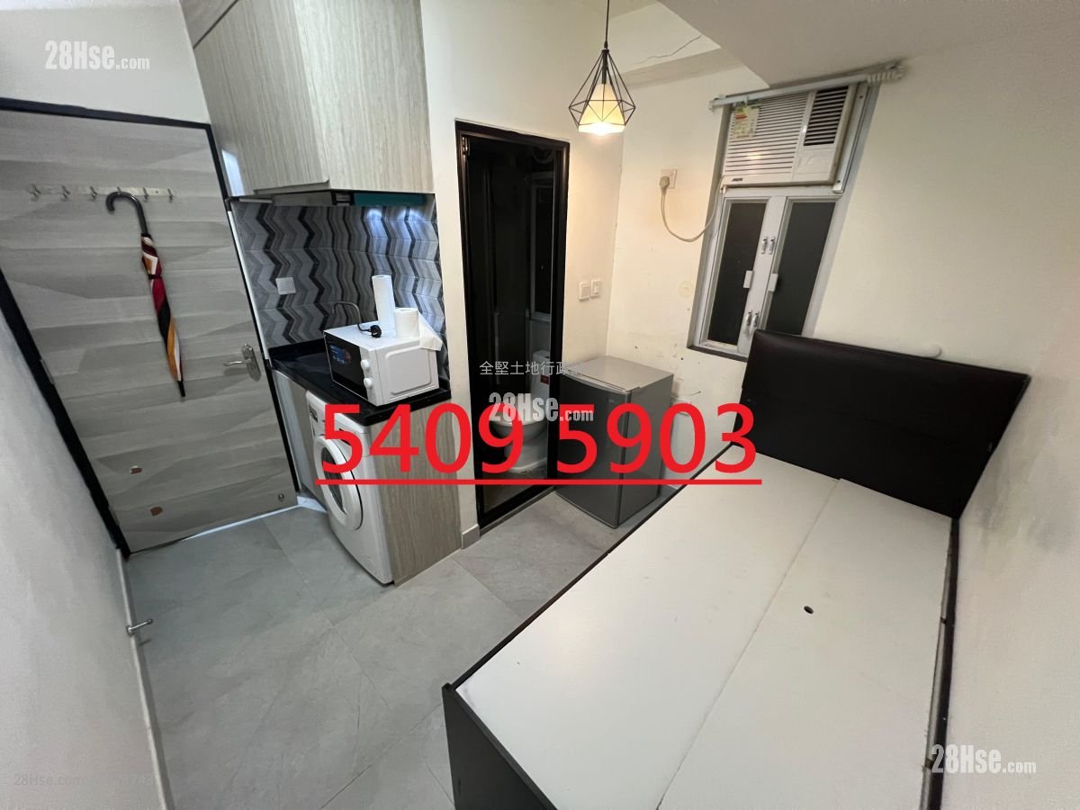Southern Building Rental Studio , 1 Bathroom 120 ft²