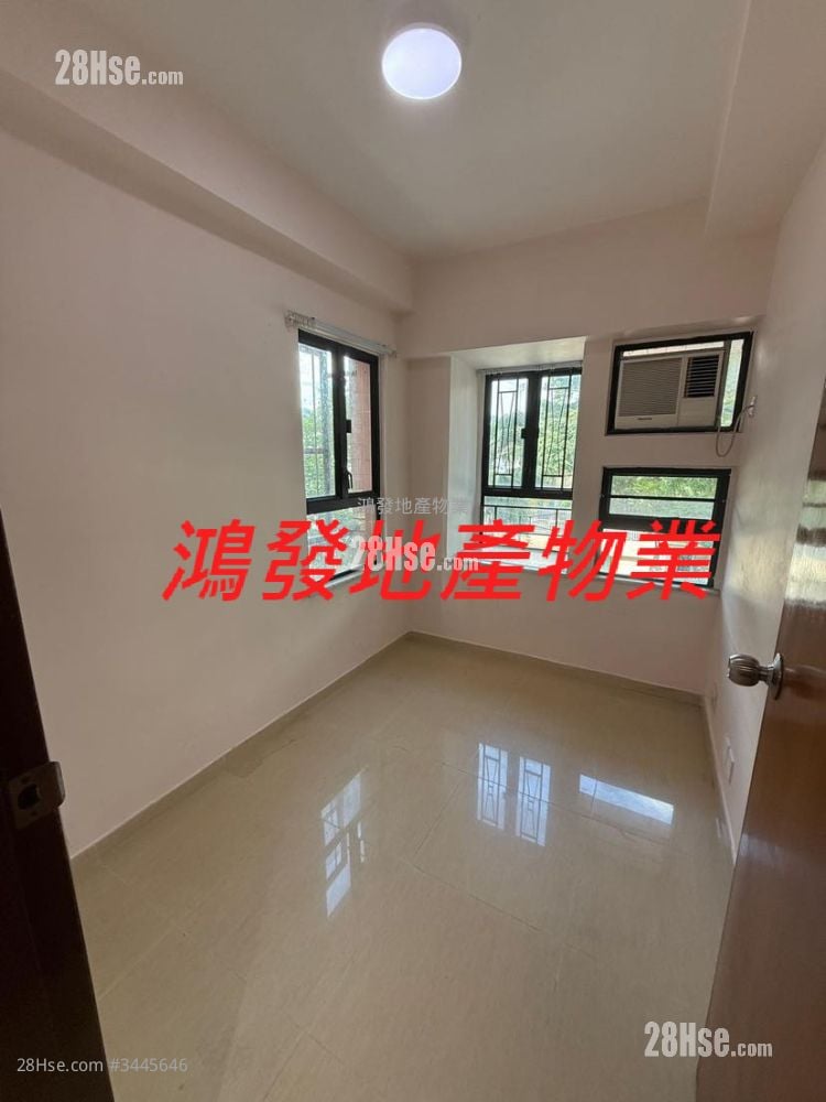 Circle Garden Sell 2 Bedrooms , 1 Bathroom 330 ft²