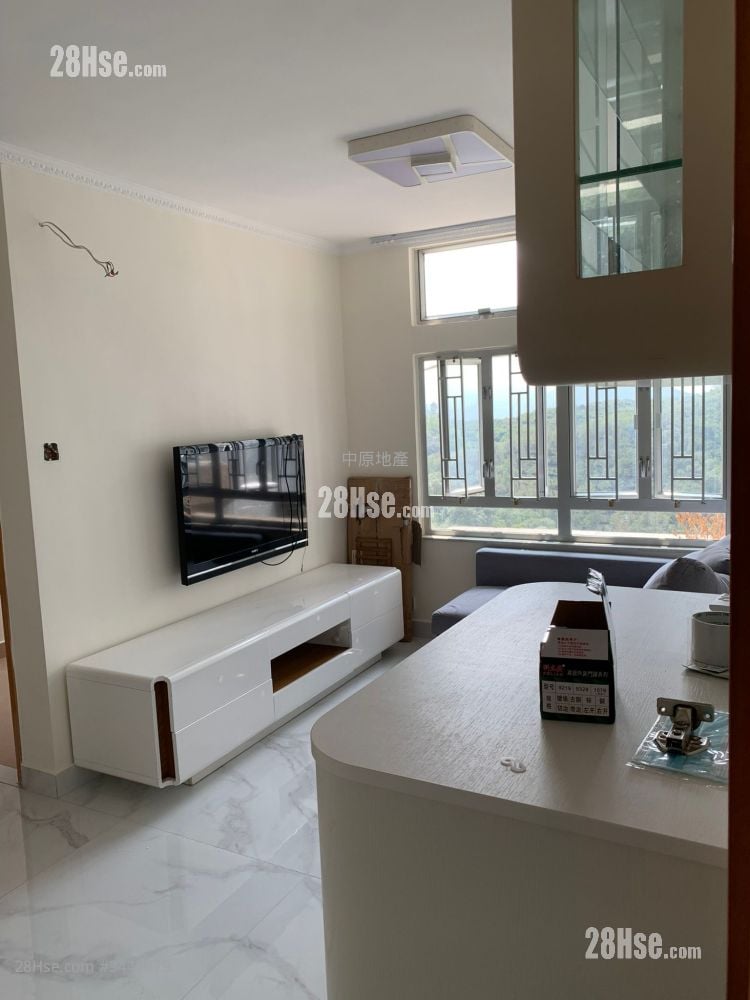 Ching Wah Court Rental 3 Bedrooms , 1 Bathroom 554 ft²