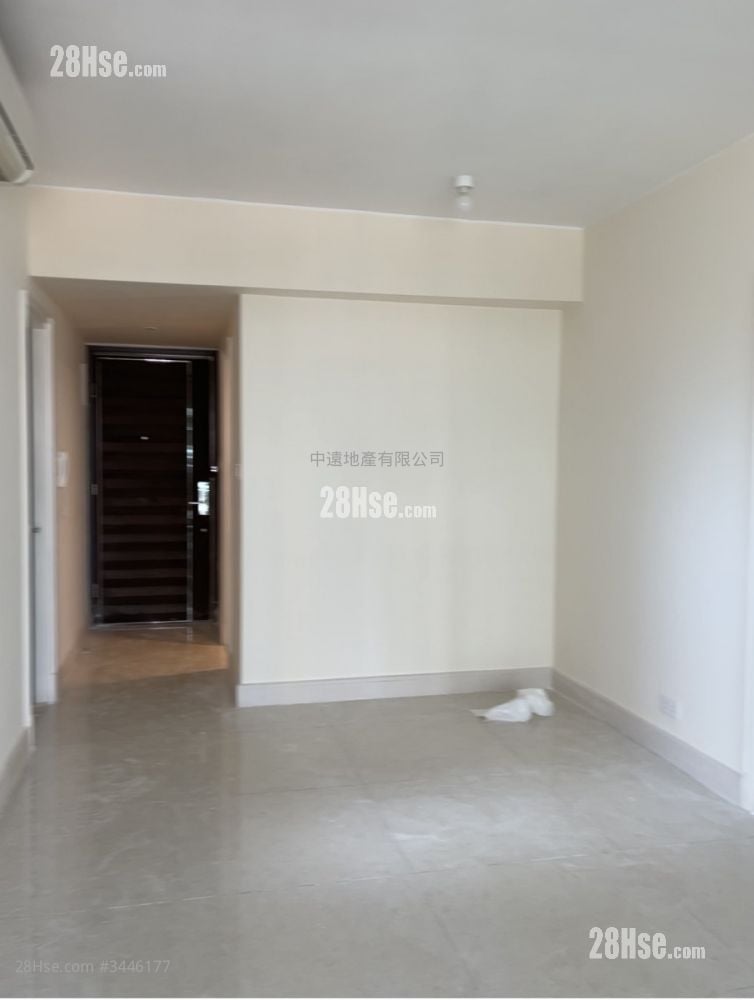 La Splendeur Of Le Prestige Rental 3 Bedrooms , 2 Bathrooms 676 ft²