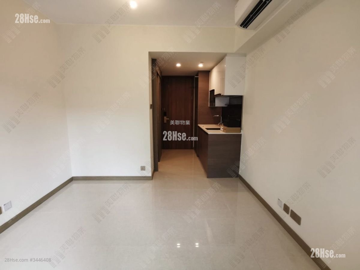 Aurora Sell 1 Bathroom 217 ft²