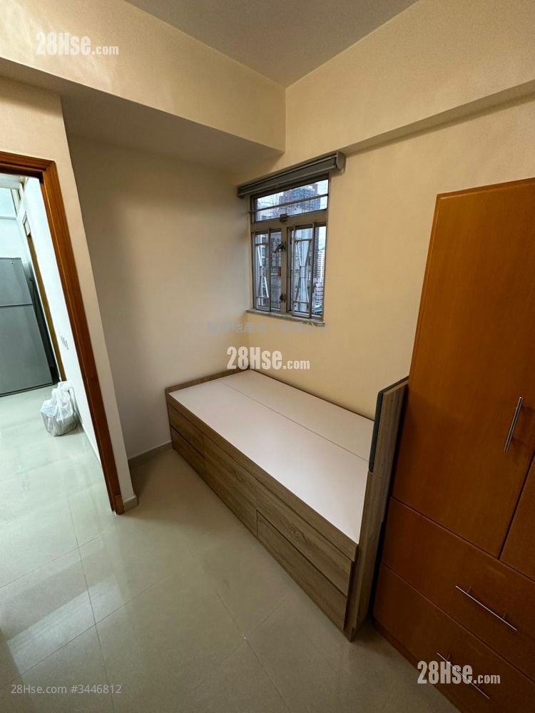 有利楼 售盘 2 房 , 1 浴室 320 平方尺