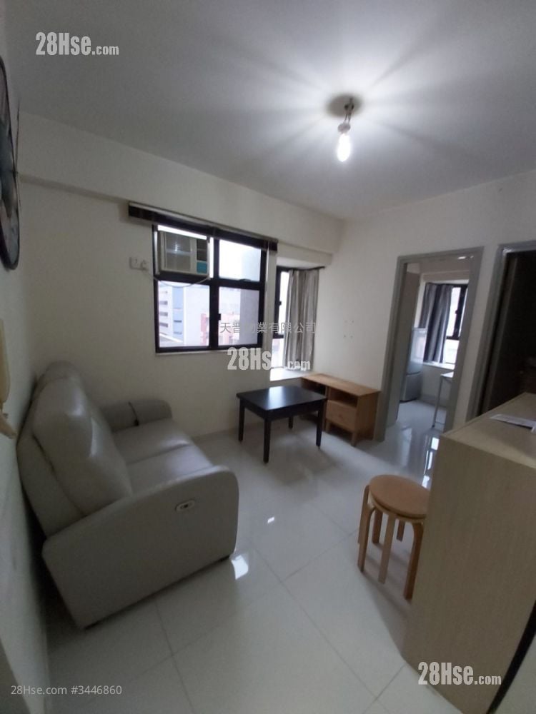 Polly Court Rental 2 Bedrooms 276 ft²
