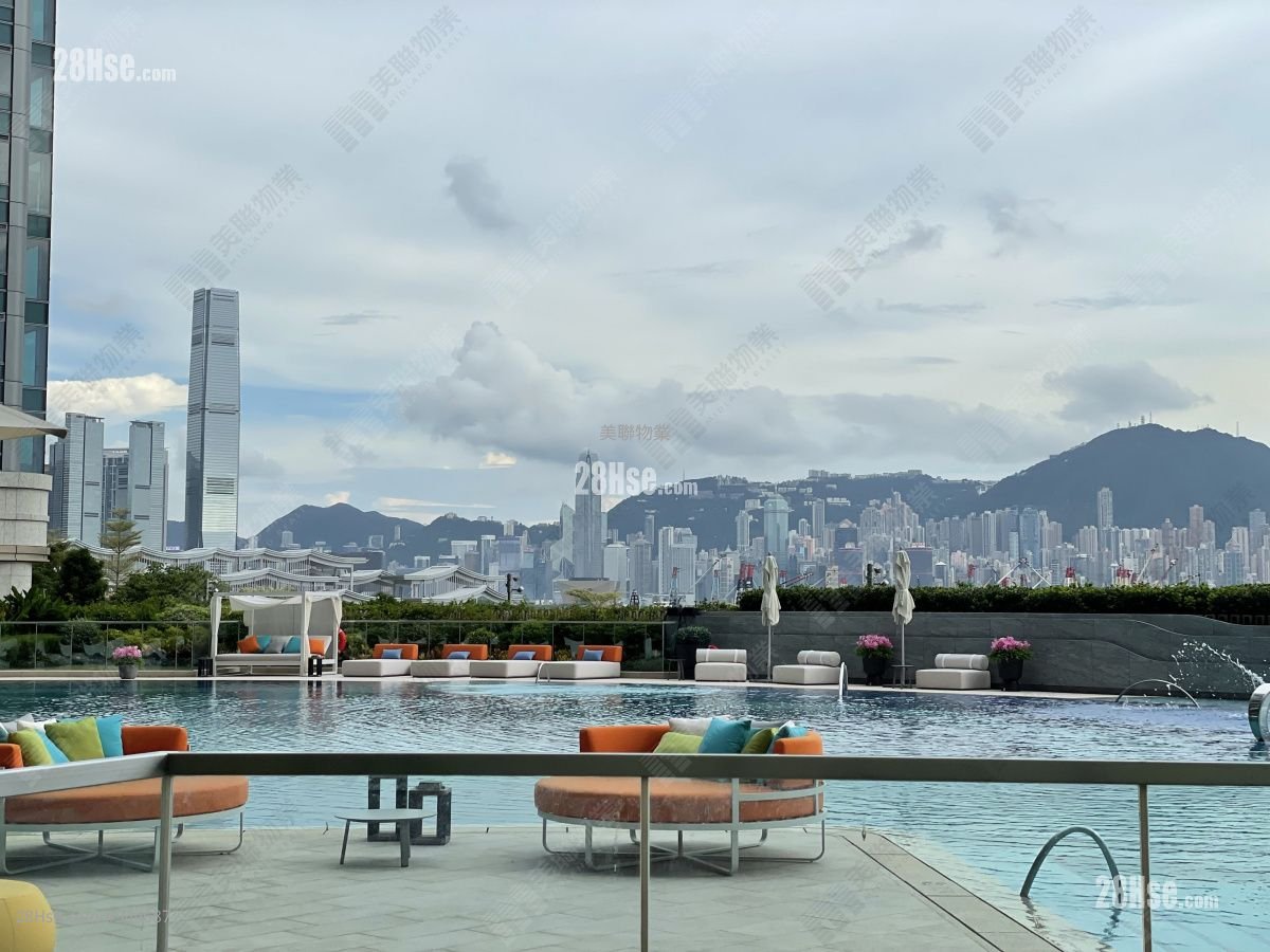 Grand Victoria Sell 1 Bedroom 320 ft²
