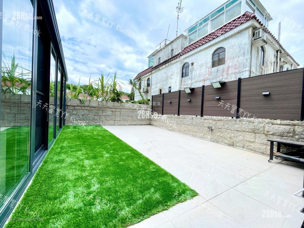 Clear Water Bay Garden Sell 2 Bedrooms , 1 Bathroom 700 ft²