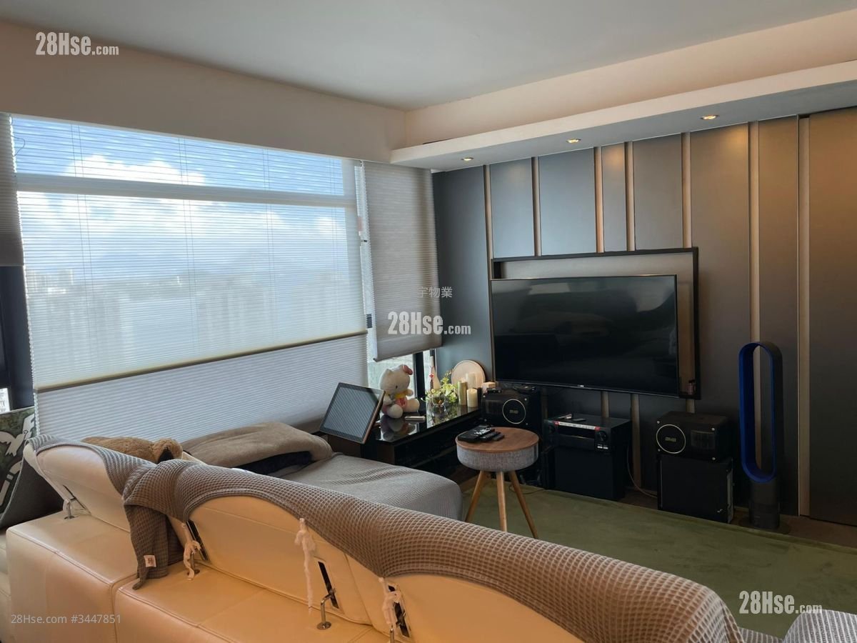 Hong Kong Garden Rental 3 Bedrooms 820 ft²