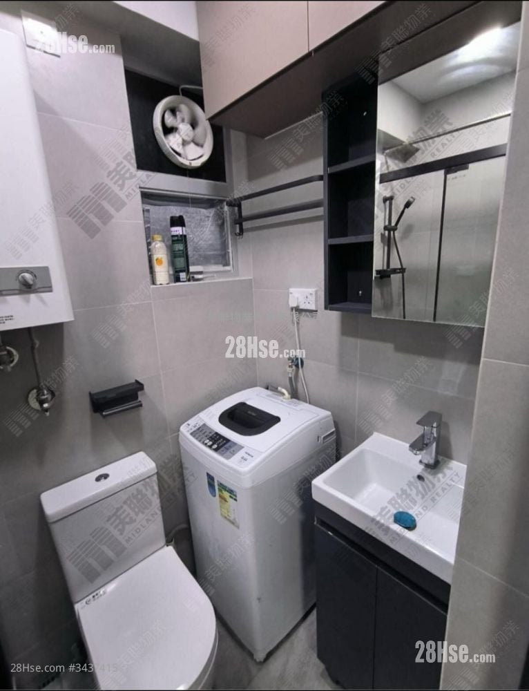 Tsuen Cheong Centre Rental 2 Bedrooms , 1 Bathroom 316 ft²