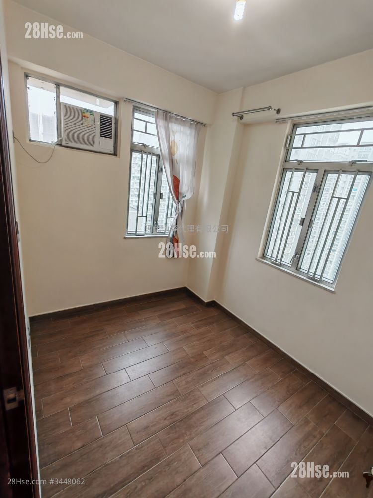 Tai Po Plaza Rental 2 Bedrooms , 1 Bathroom 377 ft²