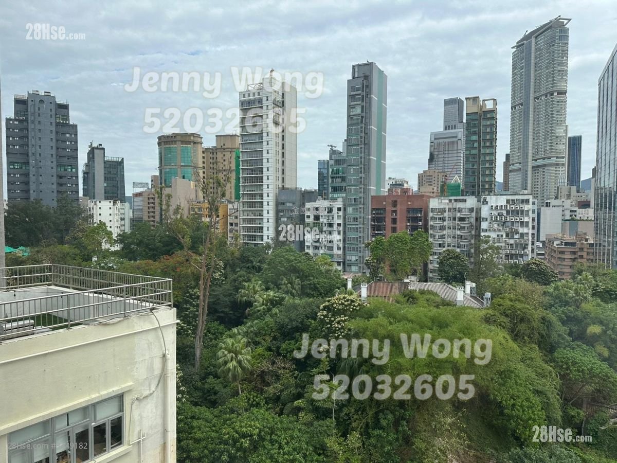 Diamond Court Sell 2 Bedrooms , 1 Bathroom 565 ft²