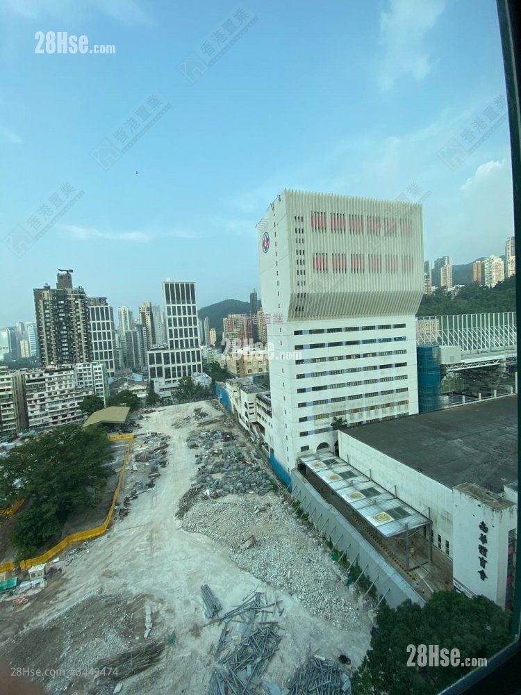 Caroline Garden Sell 3 Bedrooms , 1 Bathroom 752 ft²