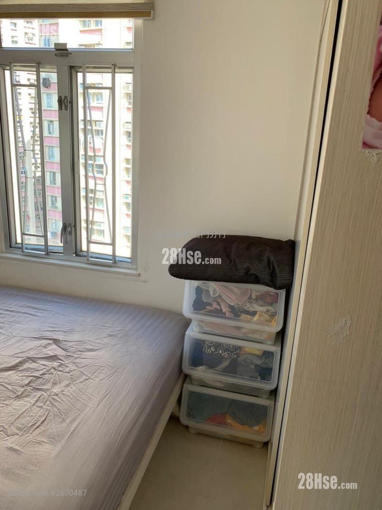 Yue Tin Court Sell 429 ft²