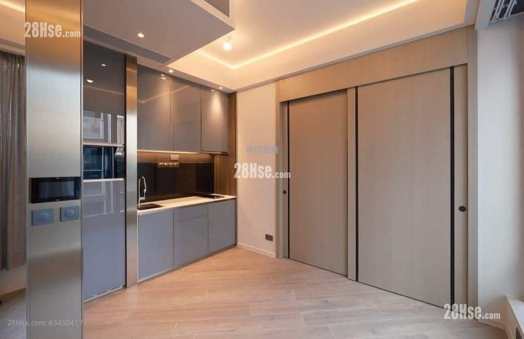 Henley Park Sell 1 Bedroom , 1 Bathroom 304 ft²