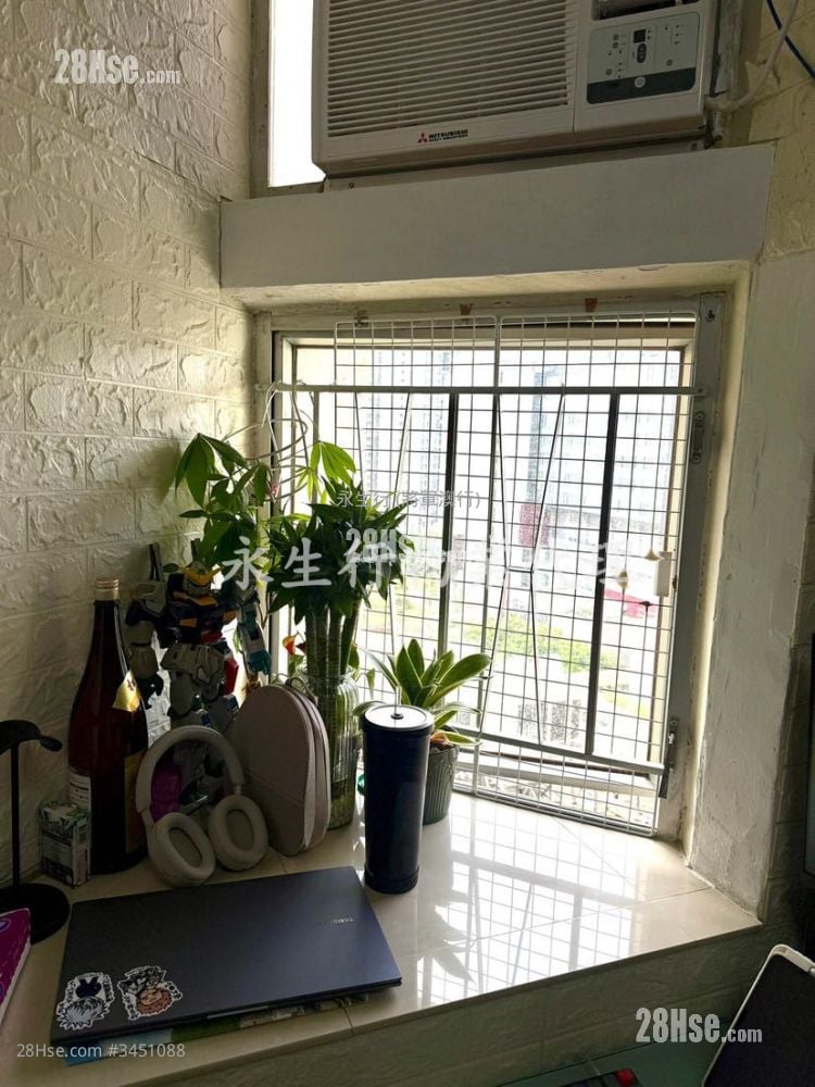 Hin Ming Court Sell 433 ft²
