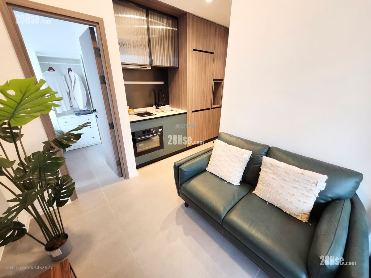 Larchwood Rental 1 Bedroom , 1 Bathroom 268 ft²