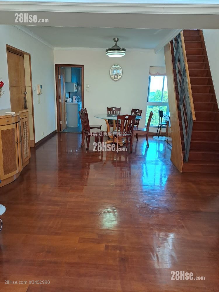 Evergreen Place Sell 4 Bedrooms , 3 Bathrooms 1,113 ft²