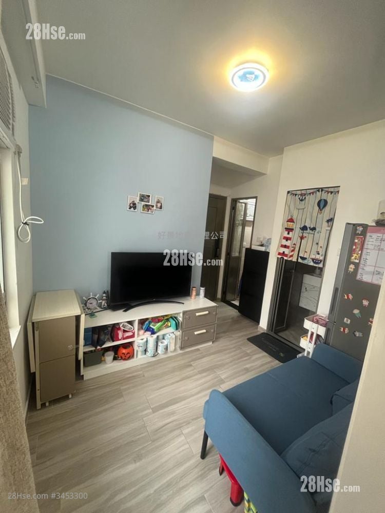 Cheung Fai Building Sell 1 Bedroom , 1 Bathroom 236 ft²