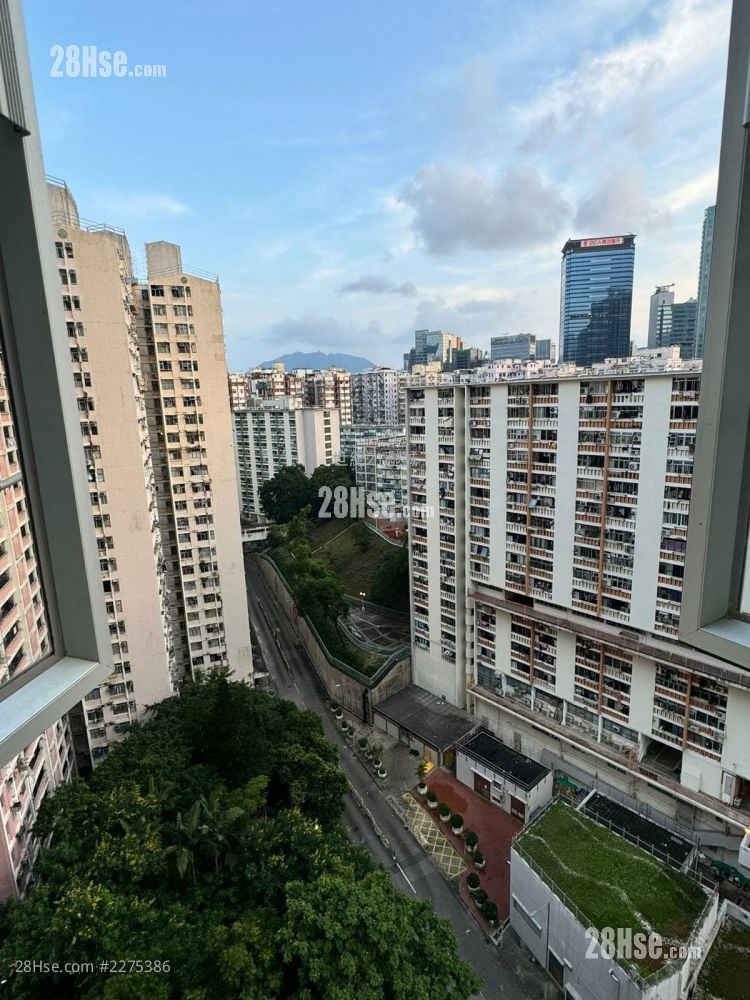 Tsui Ping (North) Estate Sell 2 Bedrooms , 1 Bathroom 424 ft²