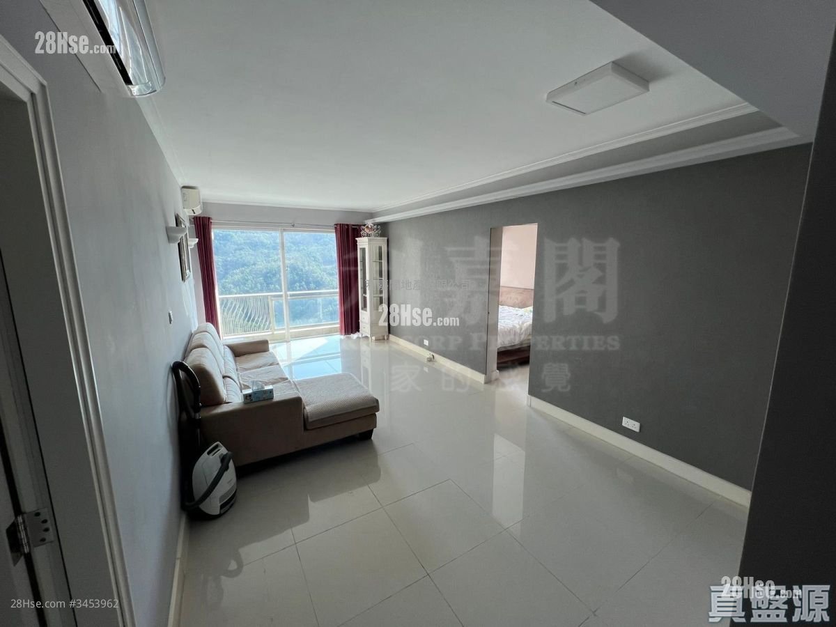 Le Prestige Sell 4 Bedrooms , 2 Bathrooms 974 ft²