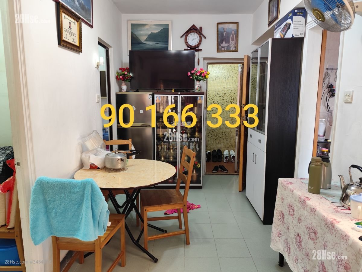 Wai Ching Mansion Sell 2 Bedrooms , 1 Bathroom 348 ft²