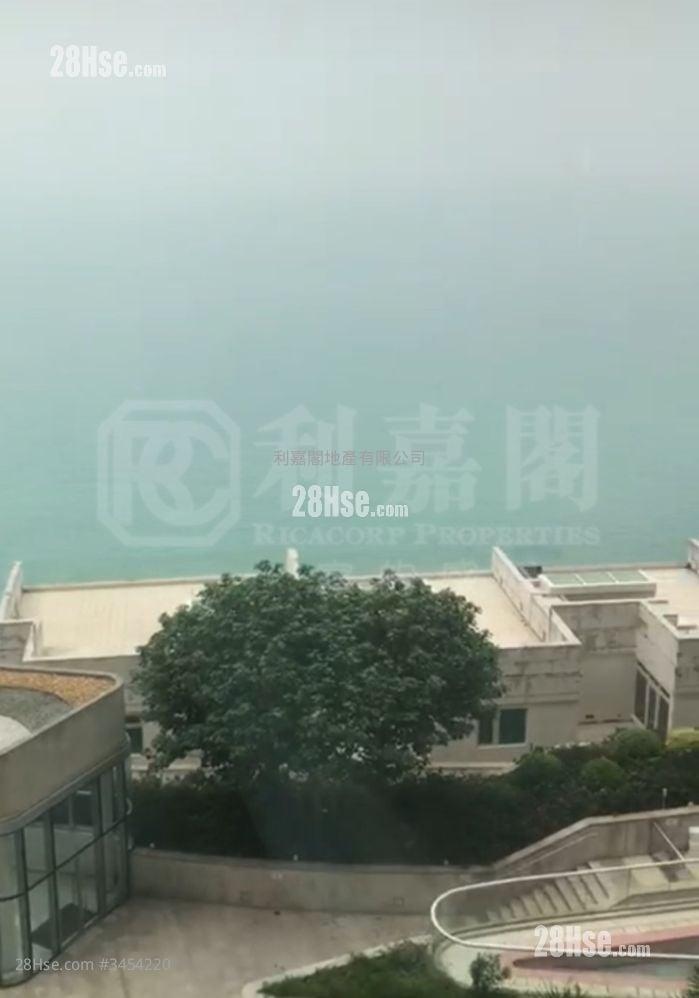Residence Bel-Air Sell 4 Bedrooms , 3 Bathrooms 1,741 ft²