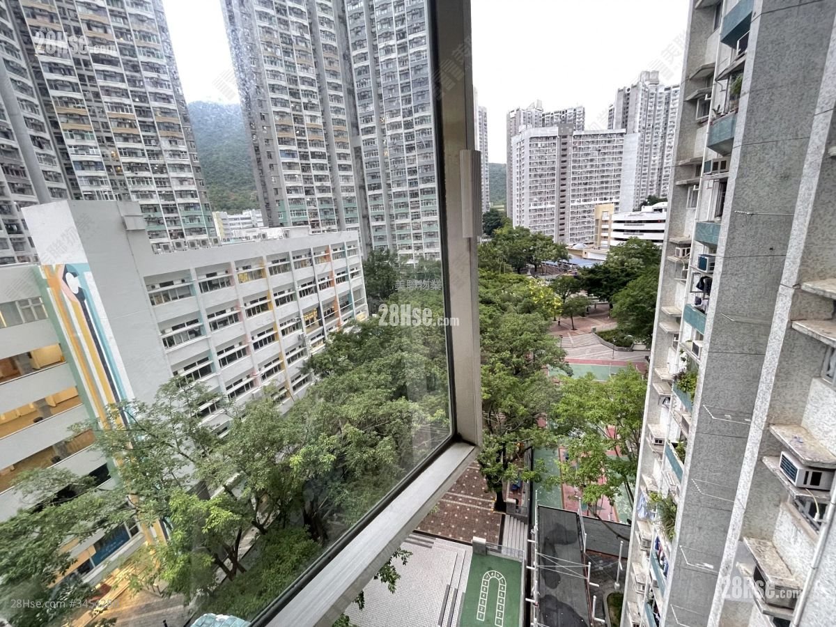 Kam Hay Court Sell 3 Bedrooms 554 ft²