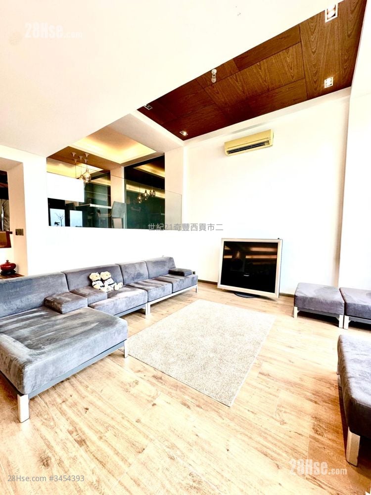 Sea View Villa Sell 4 Bedrooms , 2 Bathrooms 1,519 ft²