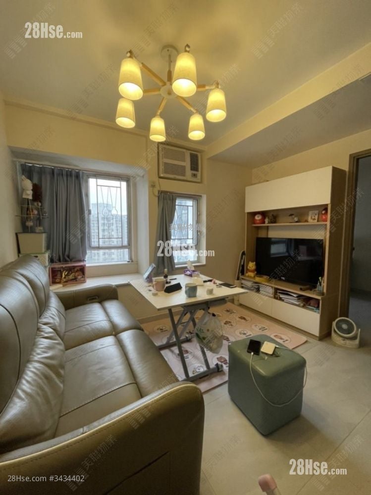 New Kwai Fong Gardens Sell 2 Bedrooms 415 ft²