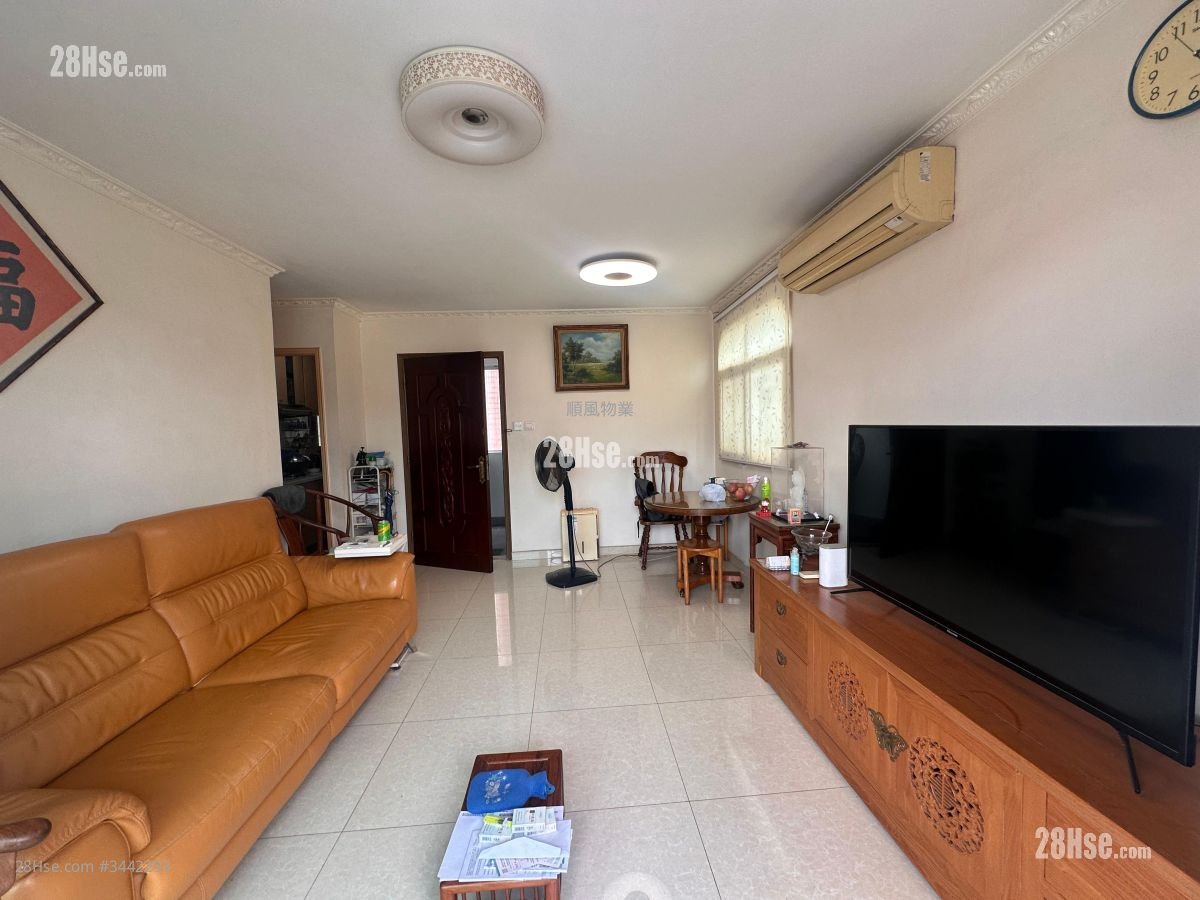 Village Sell 2 Bedrooms , 1 Bathroom 700 ft²