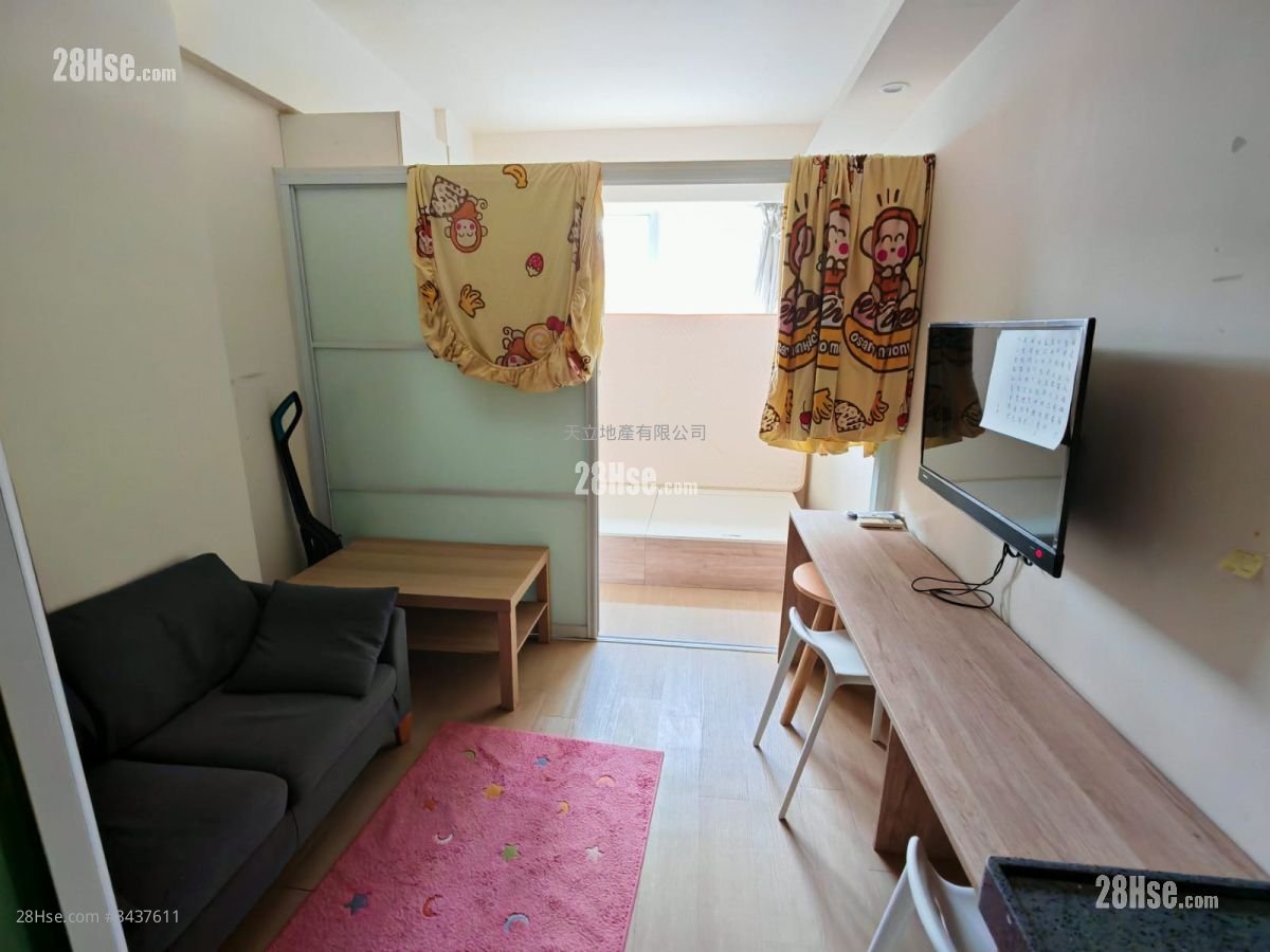 No. 176-178 Hollywood Road Rental Studio , 1 Bathroom 220 ft²