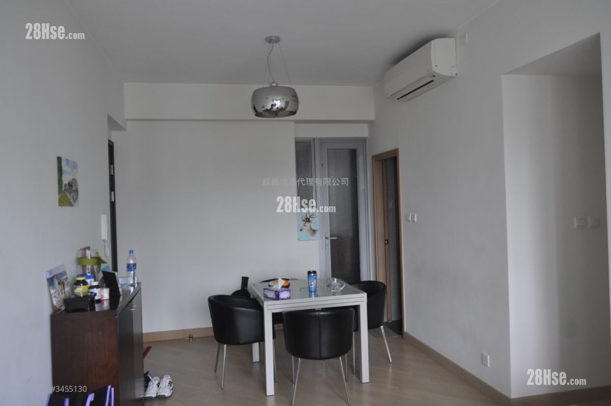 The Riverpark Rental 3 Bedrooms , 2 Bathrooms 725 ft²