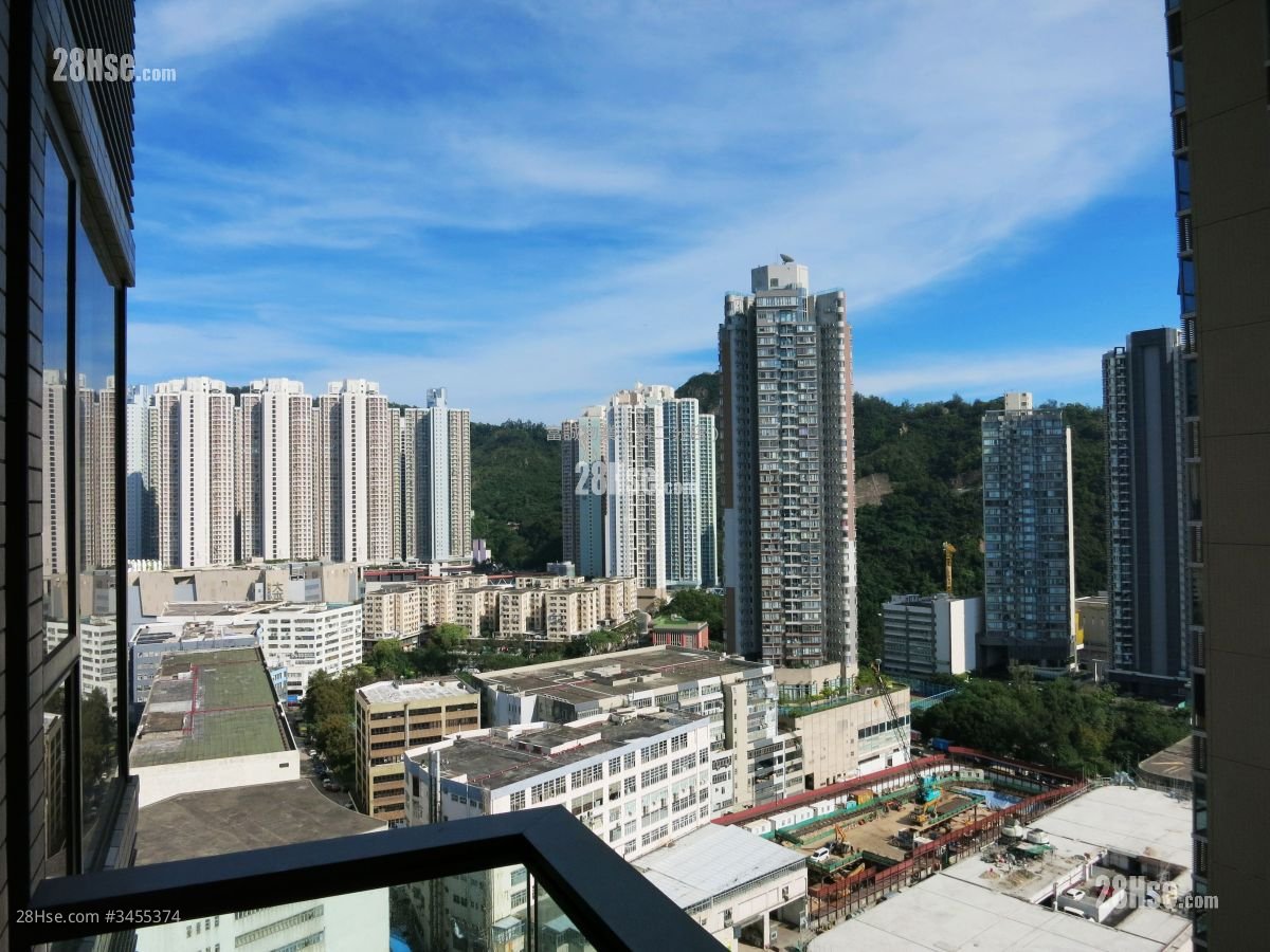 Peninsula East Sell 2 Bedrooms , 1 Bathroom 520 ft²
