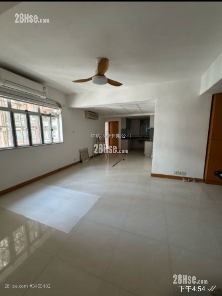 Golden Crown Court Sell 3 Bedrooms 644 ft²