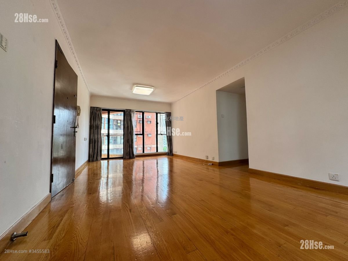 Regal Court Rental 3 Bedrooms , 2 Bathrooms 978 ft²