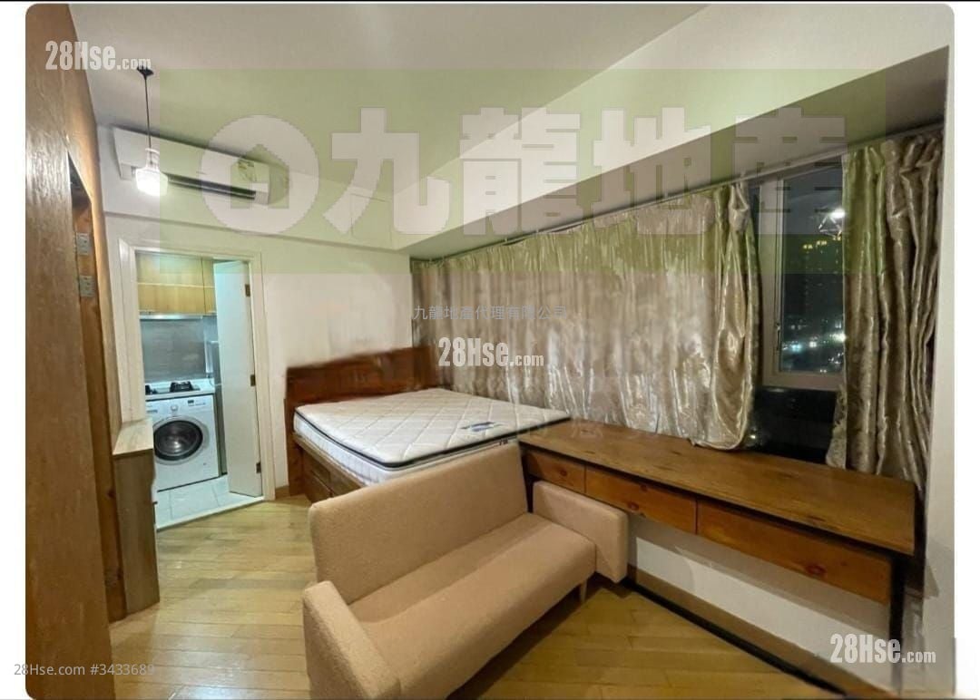 The Prominence Rental Studio , 1 Bathroom 264 ft²