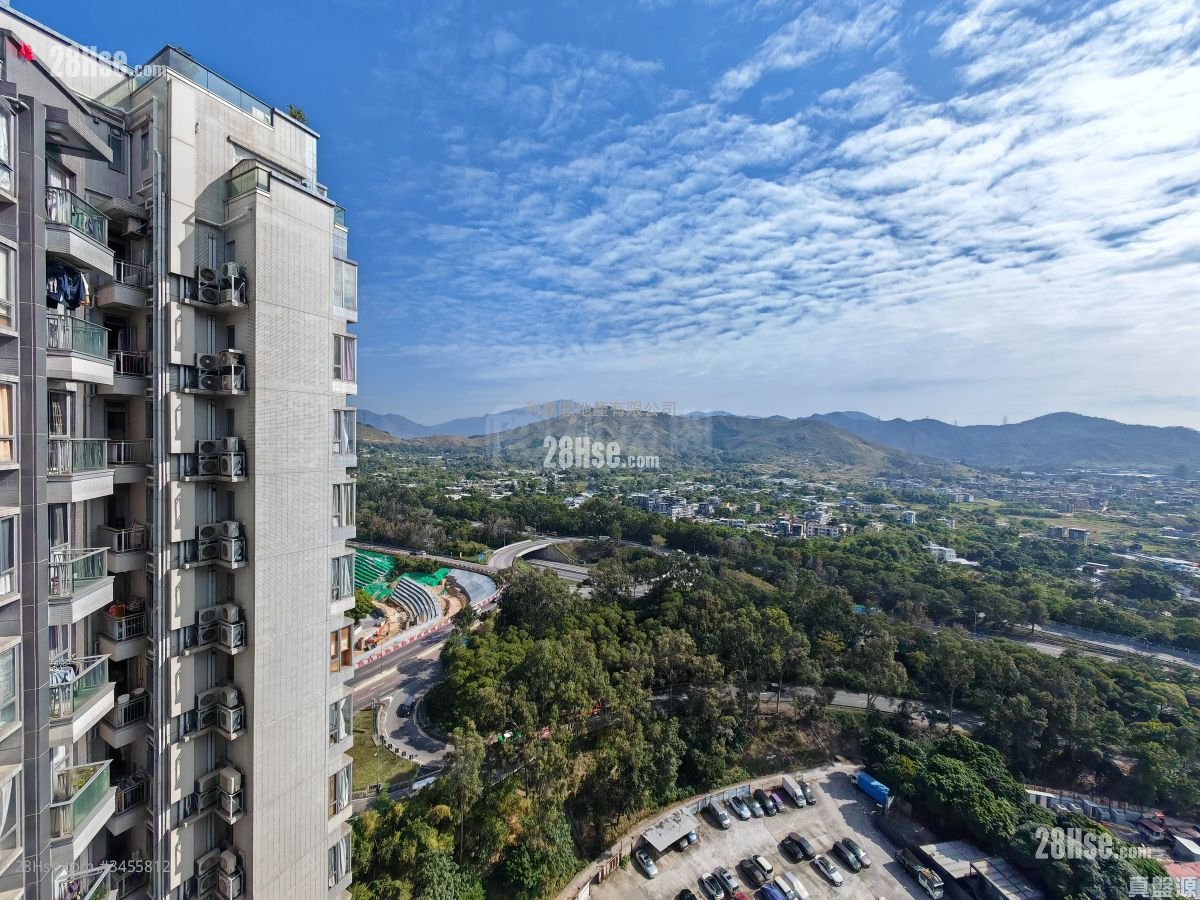 The Reach Sell 2 Bedrooms 443 ft²