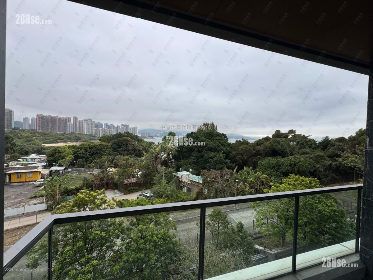 St Barths Sell 4 Bedrooms 967 ft²