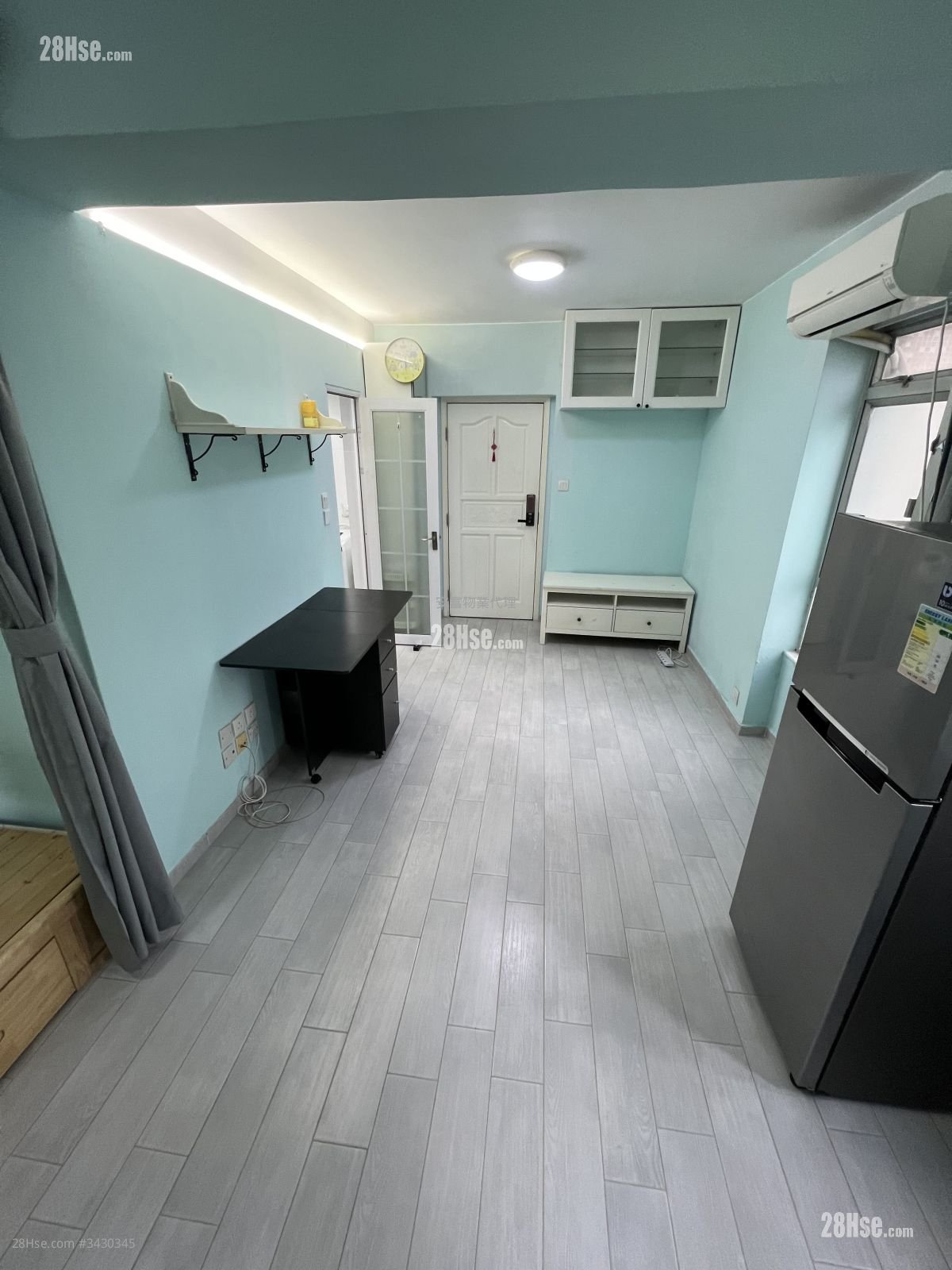 Beautiful Garden Sell Studio , 1 Bathroom 293 ft²