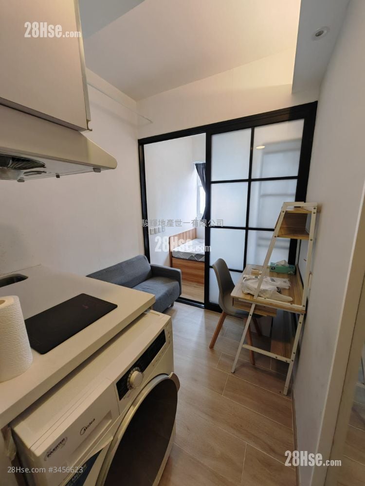 Alpha House Rental 1 Bedroom , 1 Bathroom 150 ft²