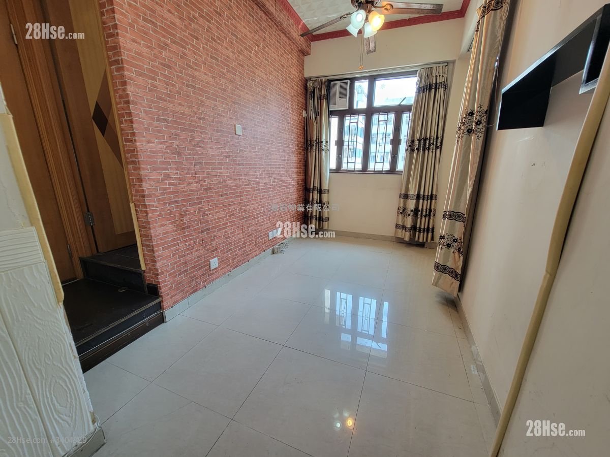 Kam On Building Sell 293 ft²