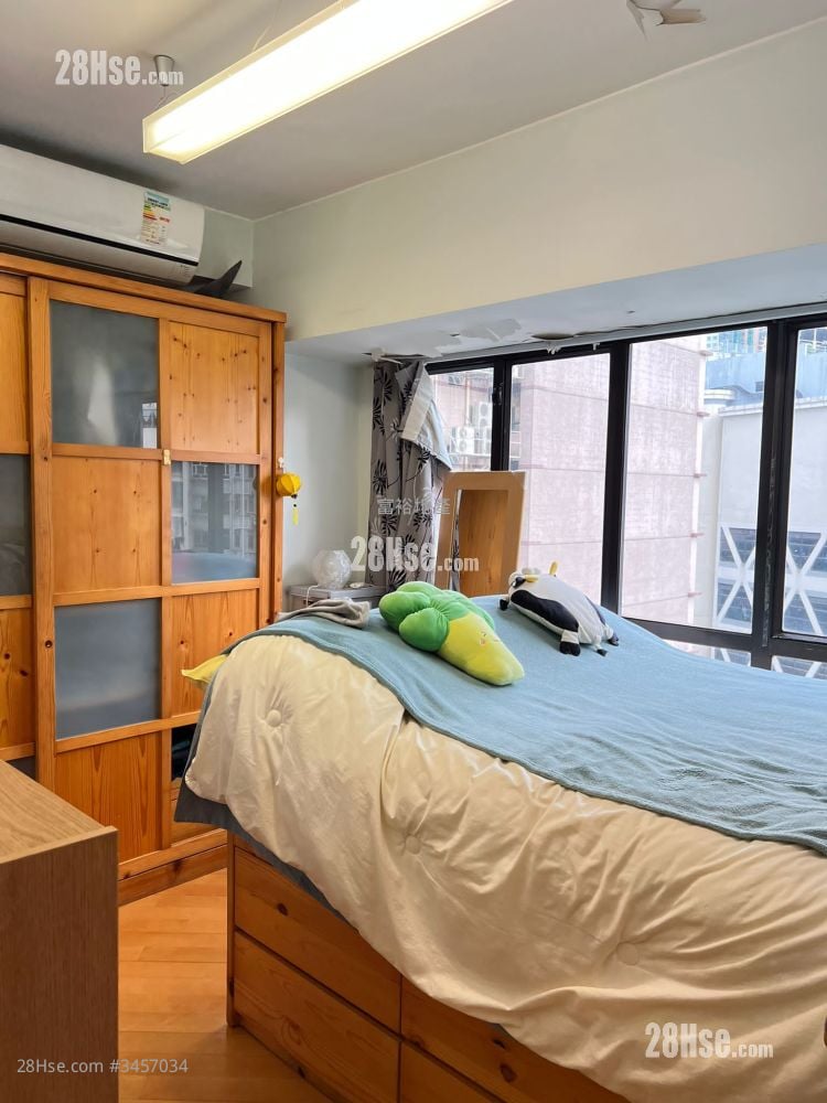 Hongway Garden Rental 2 Bedrooms , 1 Bathroom 425 ft²