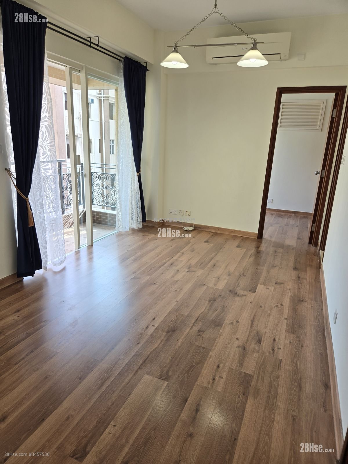 La Place De Victoria Rental 1 Bedroom , 1 Bathroom 397 ft²