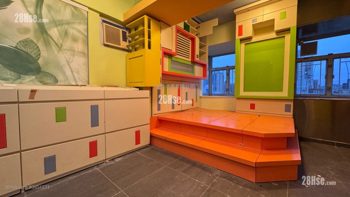 Po Fuk Building Sell 1 Bedroom , 1 Bathroom 242 ft²