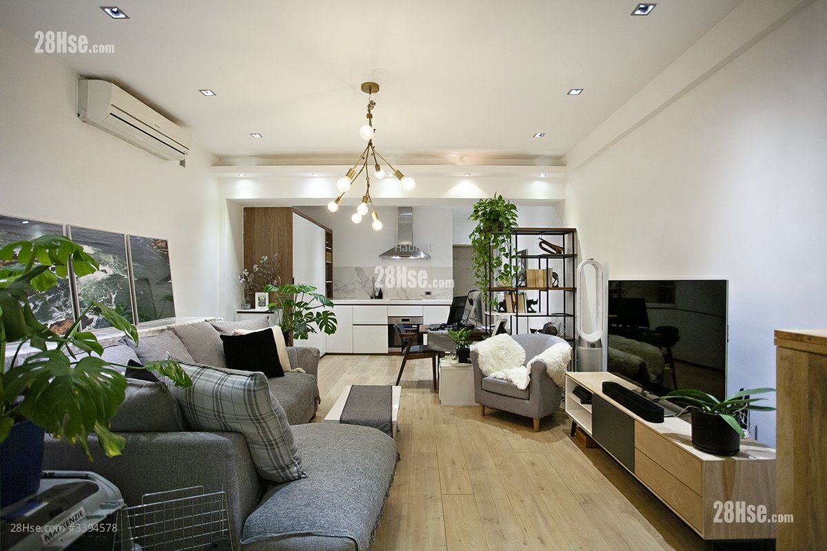 Yu Hing Mansion Sell 1 Bathroom 700 ft²